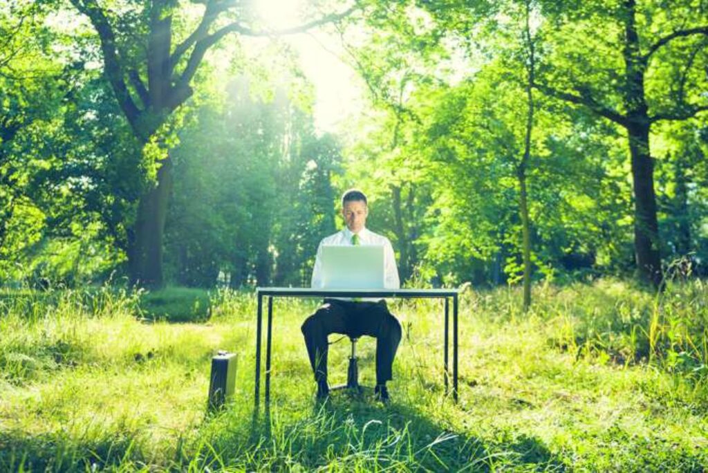 Being Eco-Friendly At Work: Why You Should Upcycle Your Office Furniture