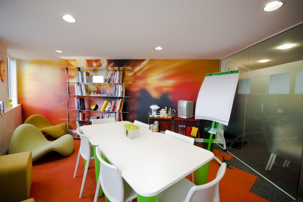 Helpful Tips on How to Design the Ideal Office