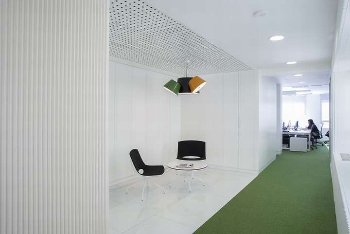 IC-10-Construimos-Espacios-office-by-Bespoke-Office-Arquitectos-Madrid-Spain-02