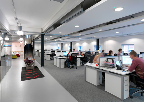 The-Workshop-Offices-View-London-Kent-England-Guy-Hollaway-Architects-2-