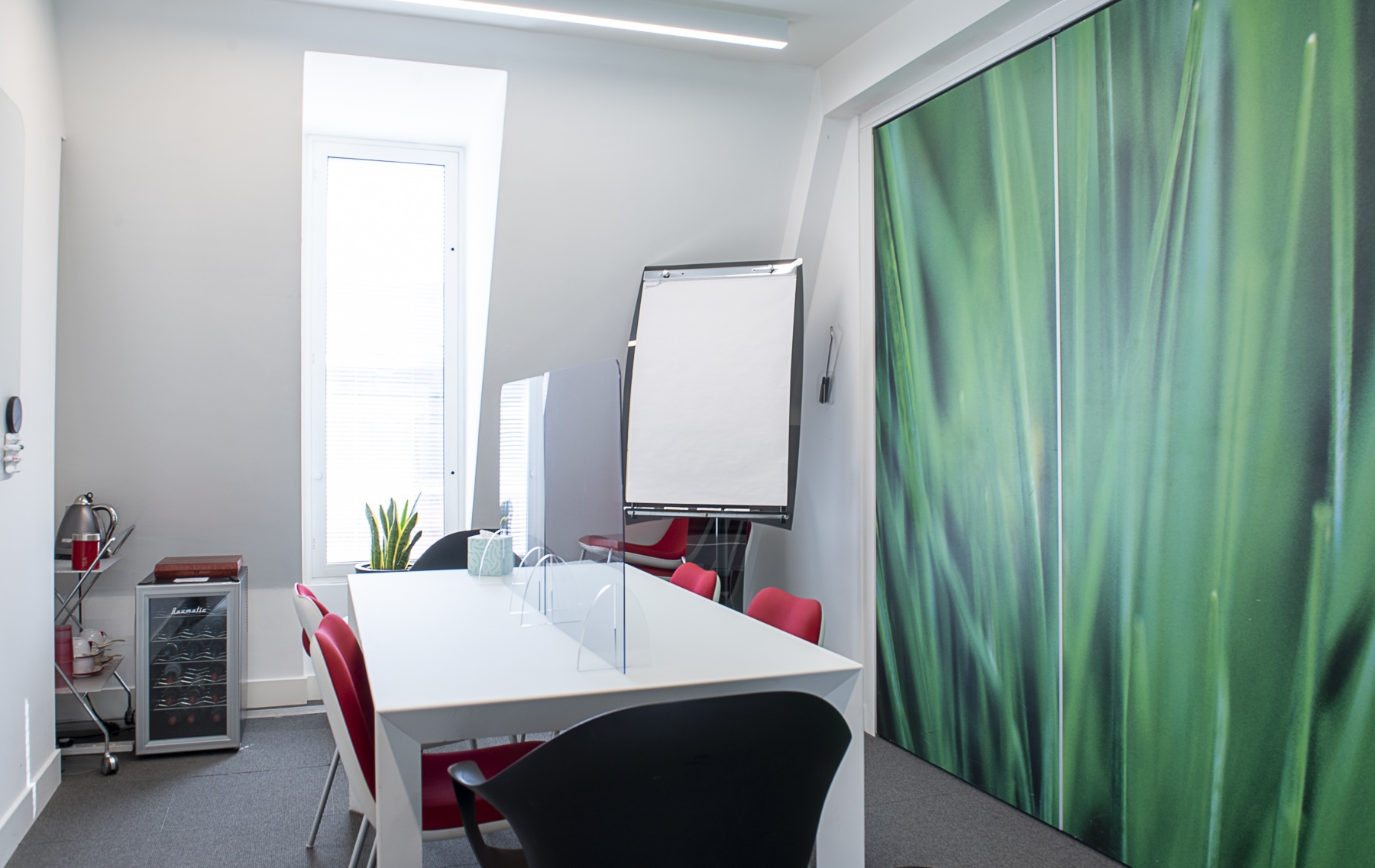 Why Having a Private Executive Office Space Is a Good Solution?